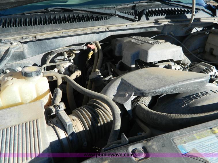 image for item G7623 2000 Chevrolet Silverado K1500 LS pickup truck