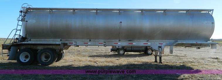 image for item G7624 1998 Pinson 42' feed trailer