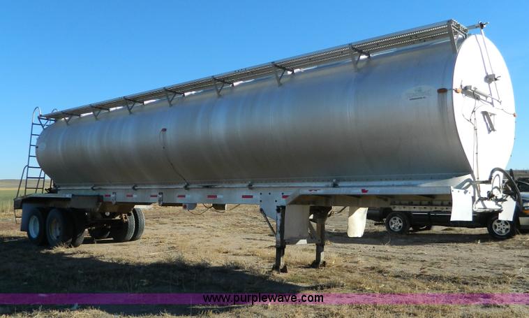 image for item G7624 1998 Pinson 42' feed trailer