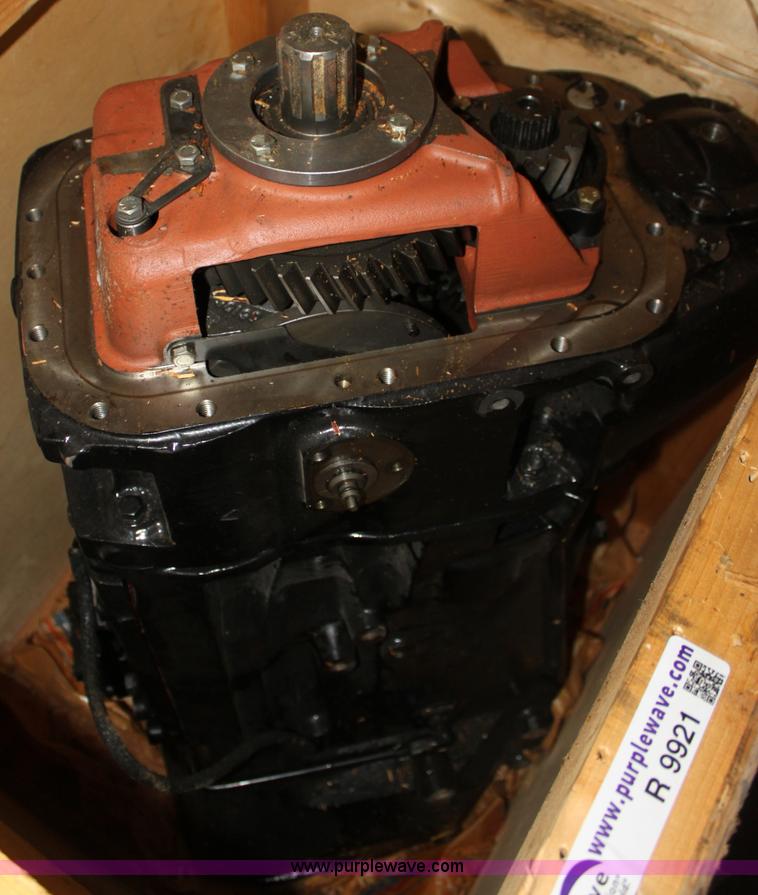 image for item R9921 12 x 12 power shuttle tractor transmission