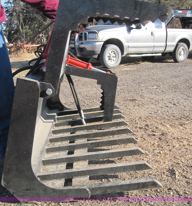 image for item B1621 Master Craft Welding 72" tine grapple bucket