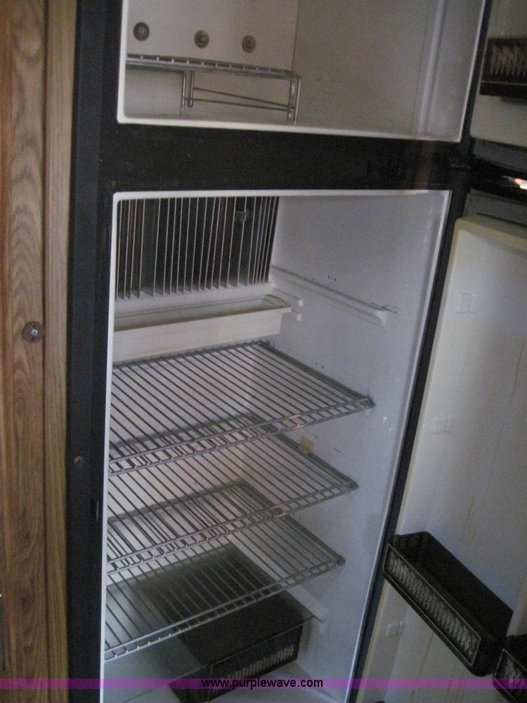 image for item B1626 1990 Prowler travel trailer camper