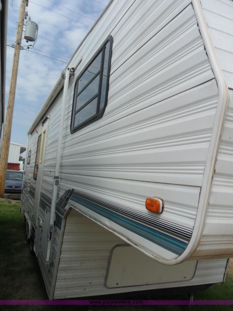 image for item B1627 1995 Excel Legacy fifth wheel camper trailer