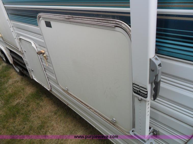image for item B1627 1995 Excel Legacy fifth wheel camper trailer