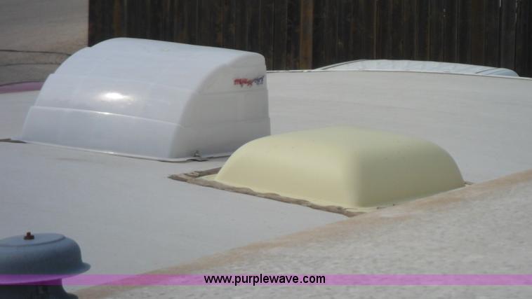 image for item B1627 1995 Excel Legacy fifth wheel camper trailer