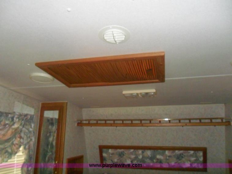 image for item B1627 1995 Excel Legacy fifth wheel camper trailer