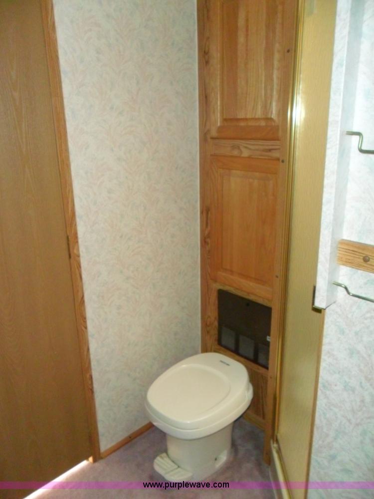 image for item B1627 1995 Excel Legacy fifth wheel camper trailer