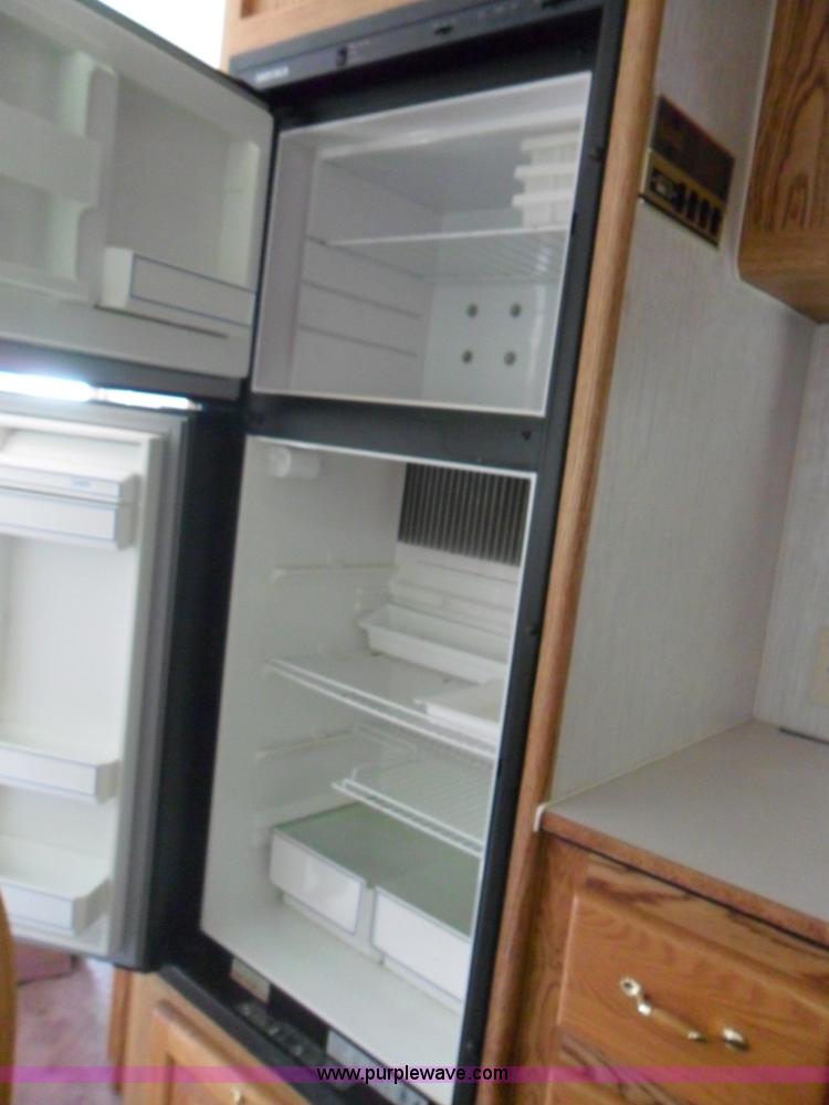 image for item B1627 1995 Excel Legacy fifth wheel camper trailer