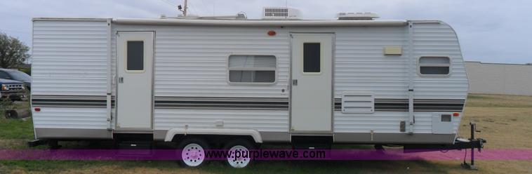 image for item B1628 2004 Wilderness 28' travel trailer camper