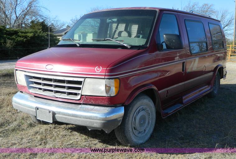 image for item B3980 1995 Ford E150 Tiara conversion van