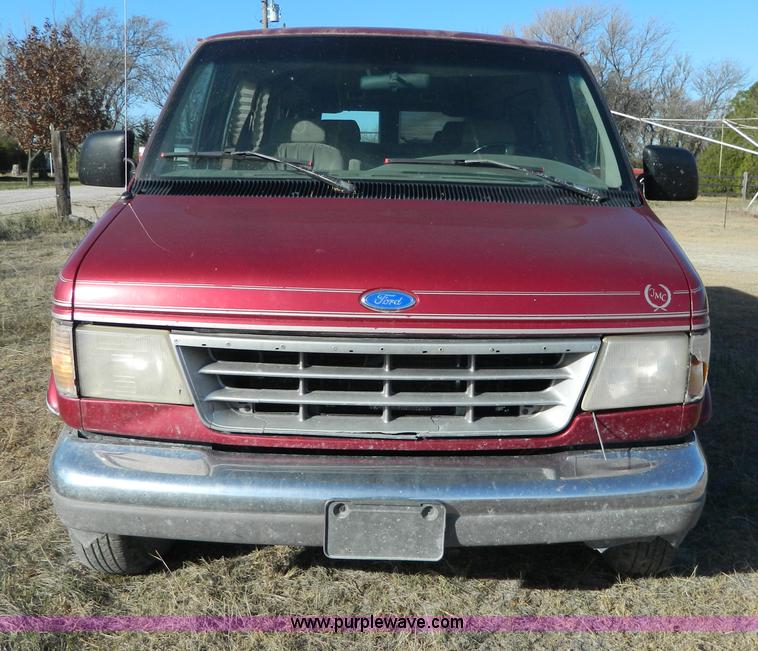 image for item B3980 1995 Ford E150 Tiara conversion van