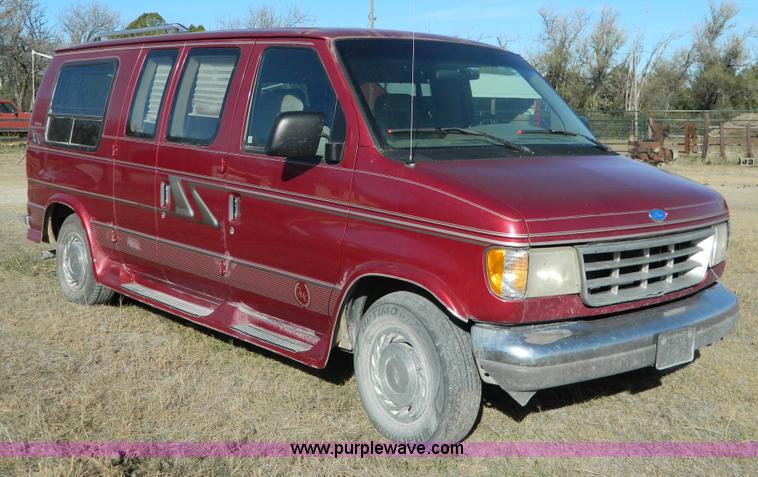 image for item B3980 1995 Ford E150 Tiara conversion van