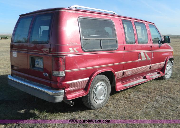 image for item B3980 1995 Ford E150 Tiara conversion van