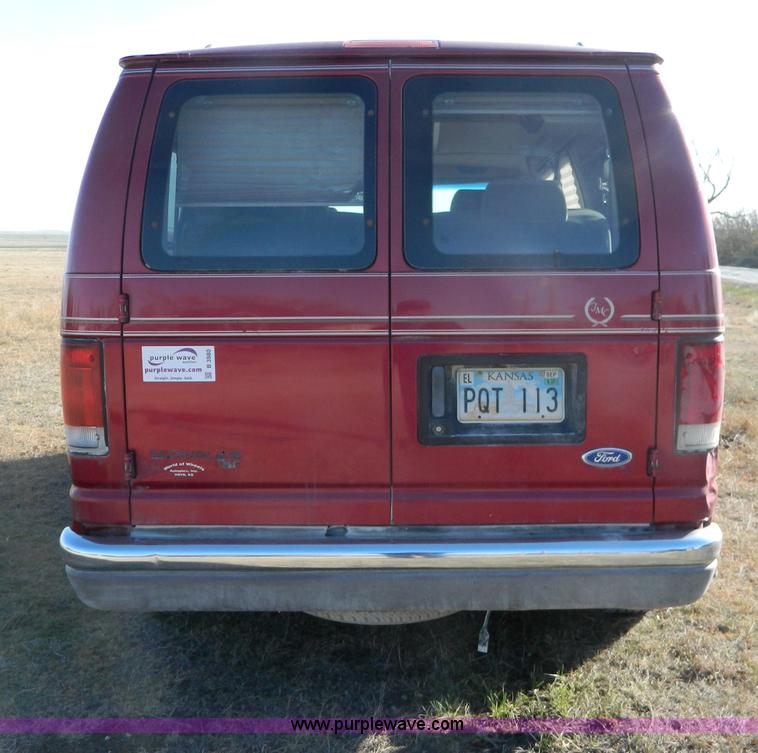 image for item B3980 1995 Ford E150 Tiara conversion van