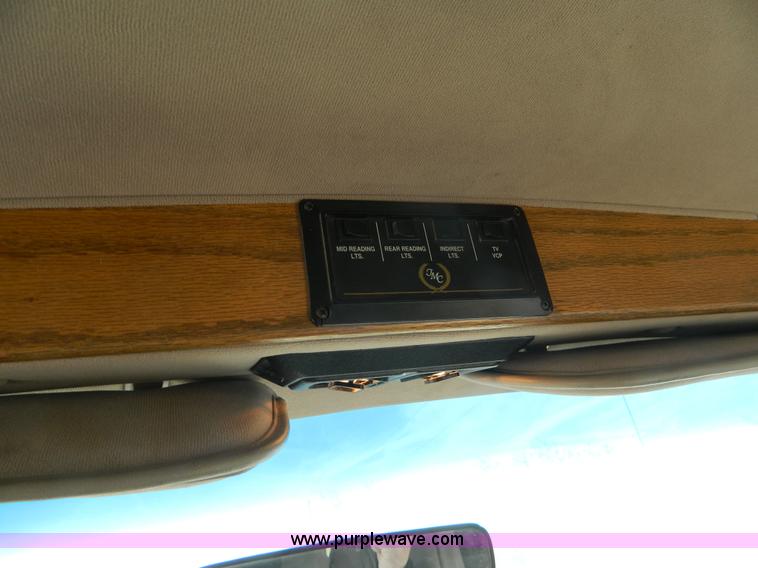 image for item B3980 1995 Ford E150 Tiara conversion van