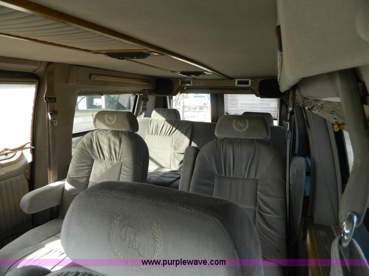 image for item B3980 1995 Ford E150 Tiara conversion van