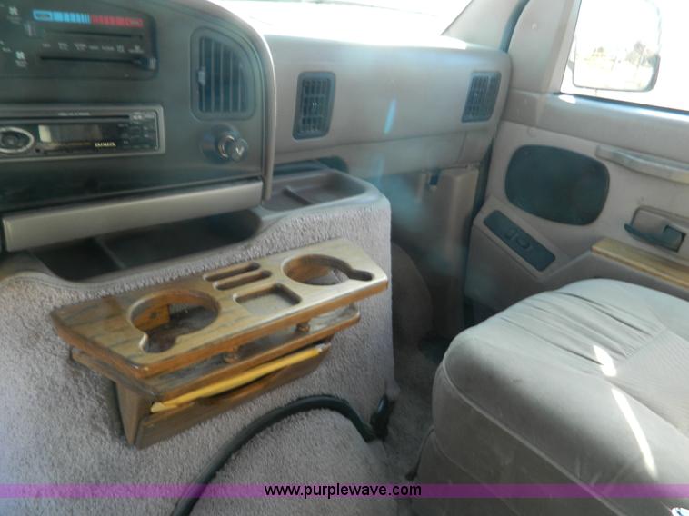 image for item B3980 1995 Ford E150 Tiara conversion van