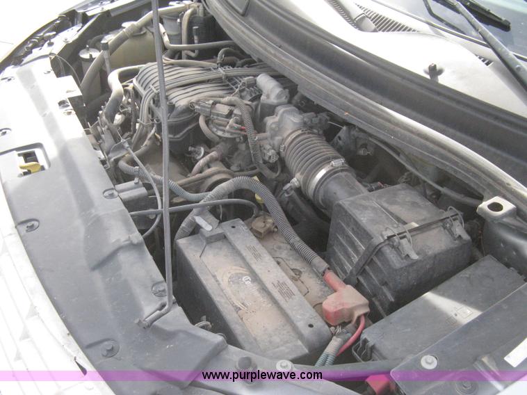 image for item B8259 2007 Ford Freestar SE minivan