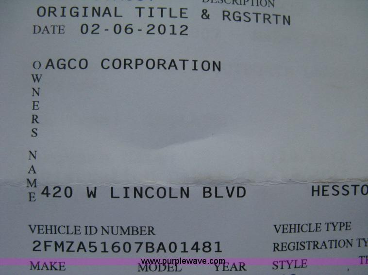 image for item B8259 2007 Ford Freestar SE minivan