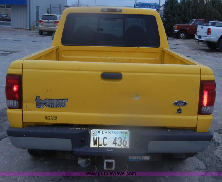 image for item D4735 2000 Ford Ranger XLT pickup truck