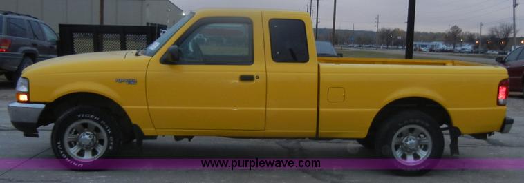 image for item D4735 2000 Ford Ranger XLT pickup truck