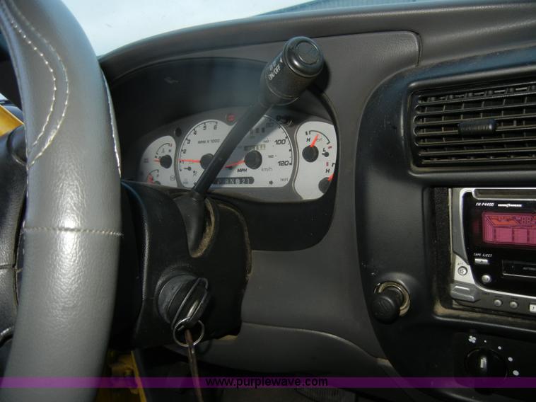 image for item D4735 2000 Ford Ranger XLT pickup truck