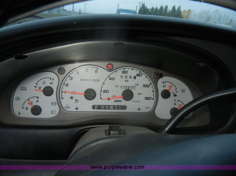 image for item D4735 2000 Ford Ranger XLT pickup truck