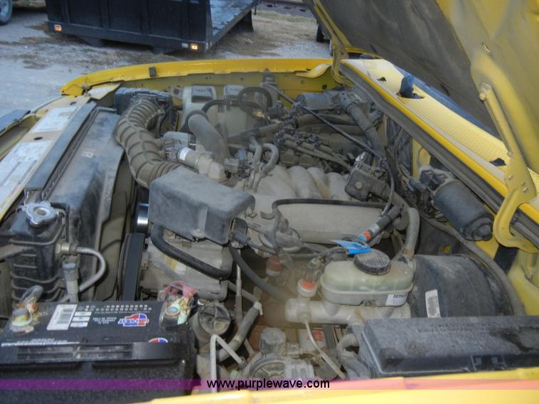 image for item D4735 2000 Ford Ranger XLT pickup truck