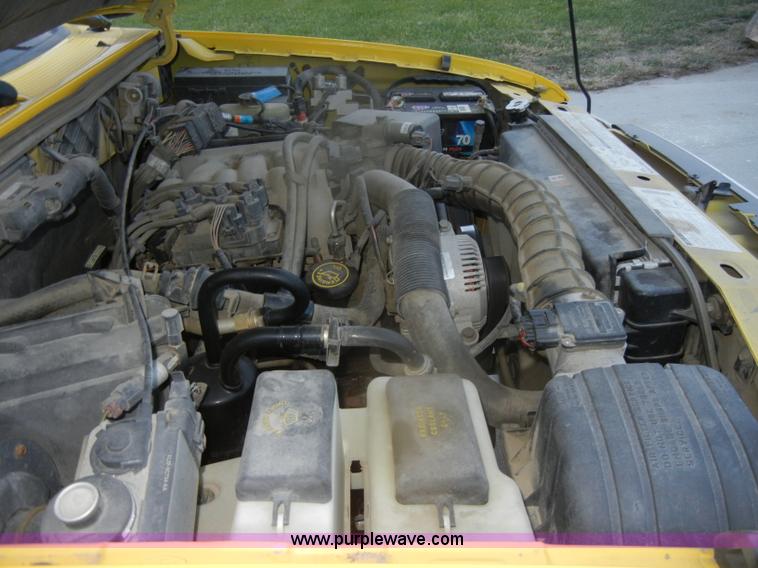 image for item D4735 2000 Ford Ranger XLT pickup truck