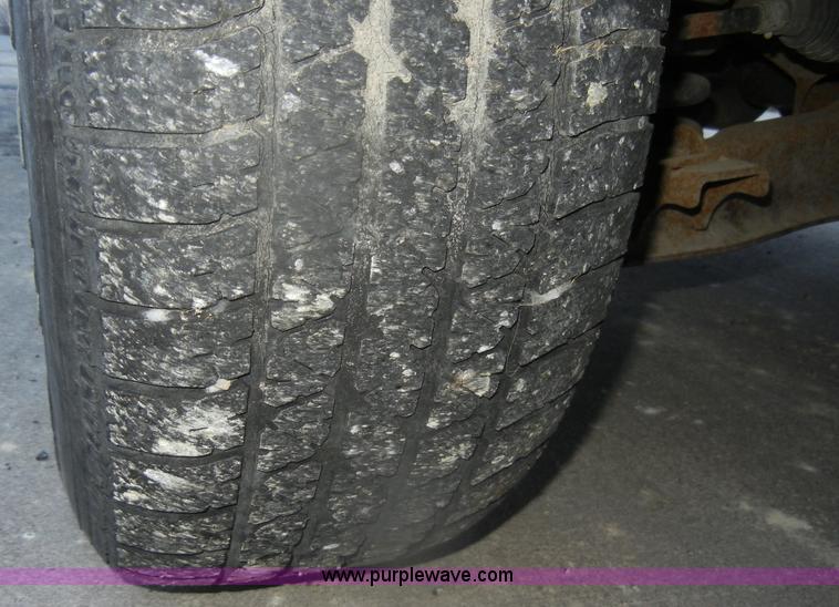 image for item D4735 2000 Ford Ranger XLT pickup truck