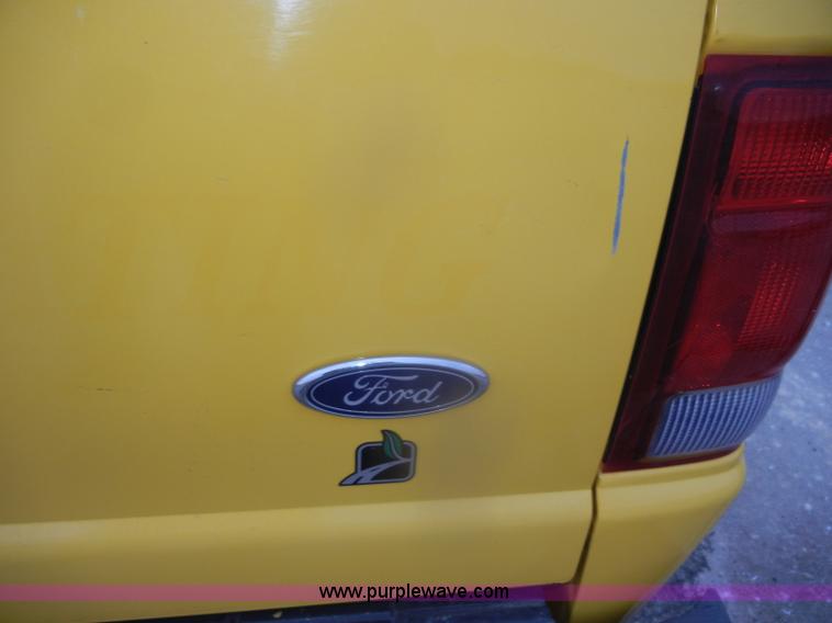 image for item D4735 2000 Ford Ranger XLT pickup truck