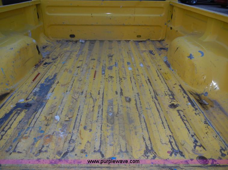 image for item D4735 2000 Ford Ranger XLT pickup truck