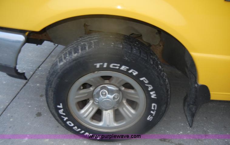 image for item D4735 2000 Ford Ranger XLT pickup truck