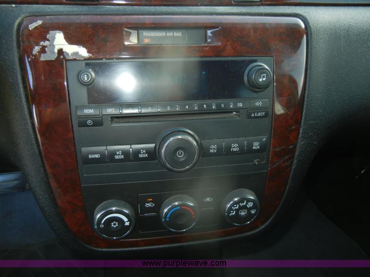 image for item D4821 2006 Chevrolet Impala Police