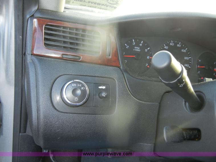 image for item D4821 2006 Chevrolet Impala Police