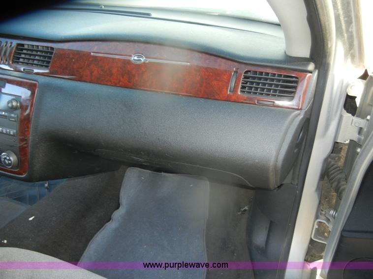 image for item D4821 2006 Chevrolet Impala Police