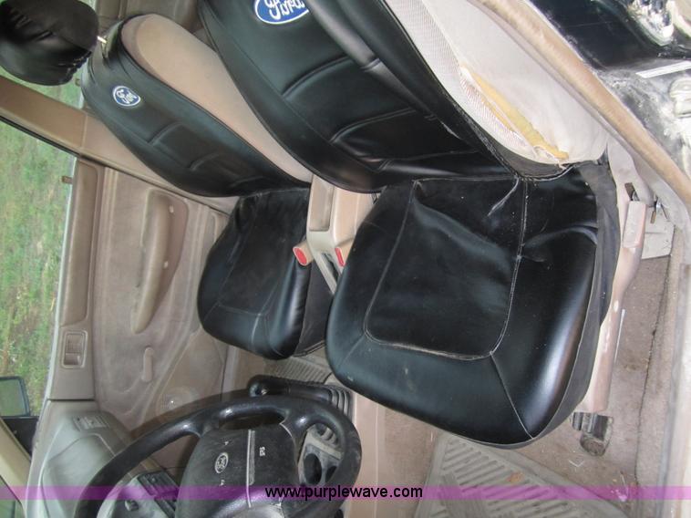 image for item D5697 1995 Ford Escort LX