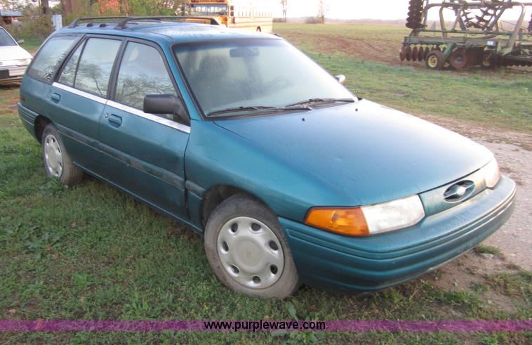 image for item D5698 1995 Ford Escort LX