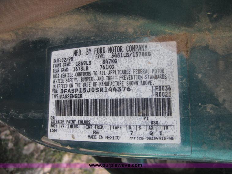 image for item D5698 1995 Ford Escort LX