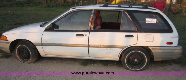 image for item D5699 1991 Ford Escort LX