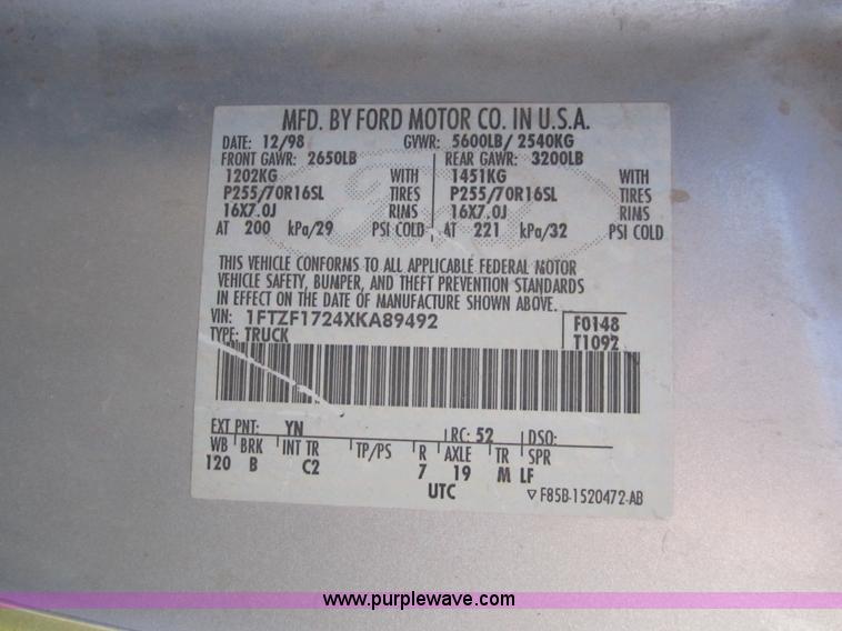 image for item D5720 1999 Ford F150 XL pickup truck