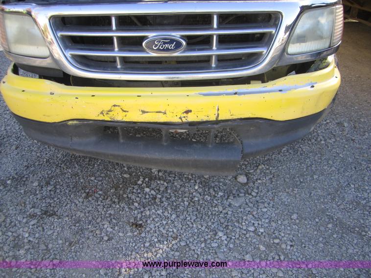 image for item D5720 1999 Ford F150 XL pickup truck