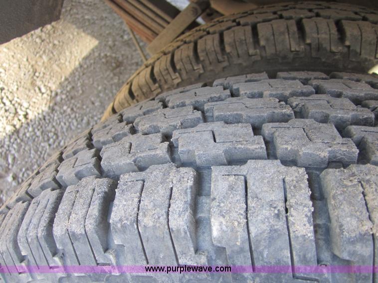 image for item D5721 1989 Chevrolet G30 utility van