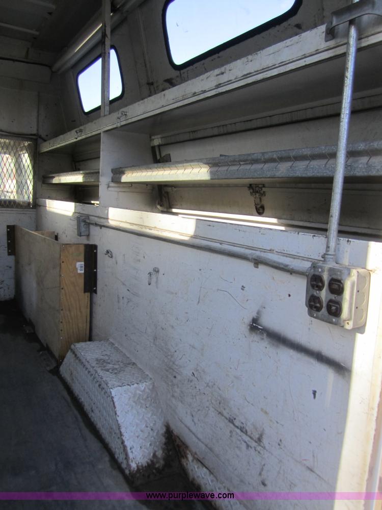 image for item D5721 1989 Chevrolet G30 utility van