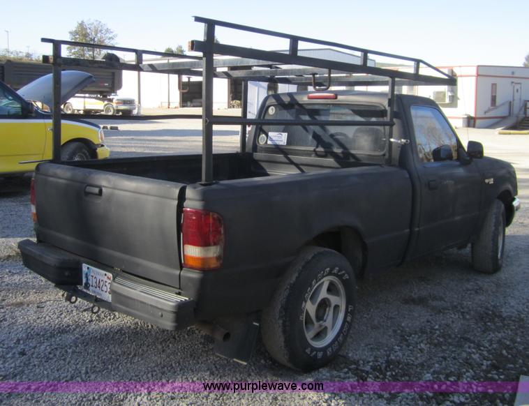 image for item D5722 1994 Ford Ranger XLT