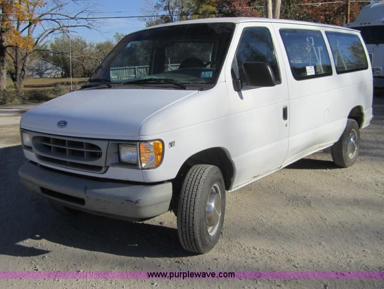 image for item D5723 1997 Ford E350 van