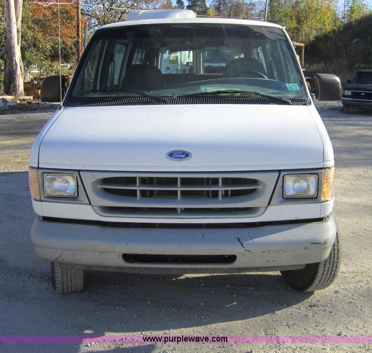image for item D5723 1997 Ford E350 van