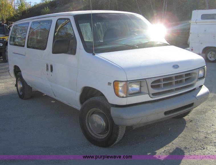 image for item D5723 1997 Ford E350 van