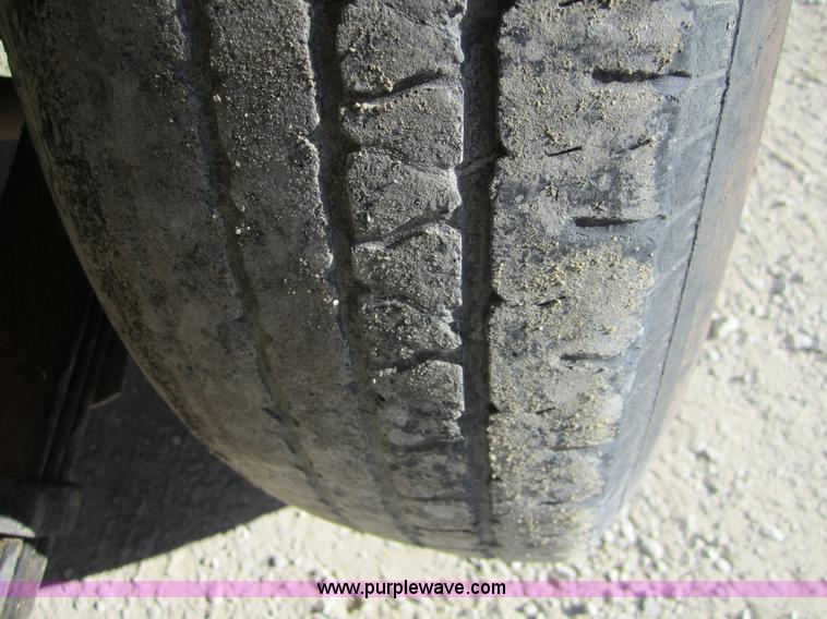 image for item D5723 1997 Ford E350 van