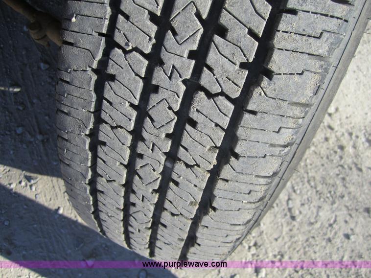 image for item D5723 1997 Ford E350 van